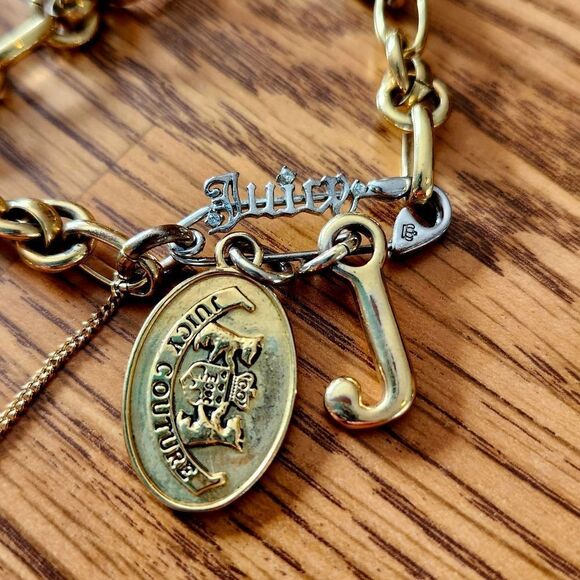 ROYAL COUTURE Vintage G&P III Gold and Crystal Charm Necklace Y2K - Picture 2 of 16